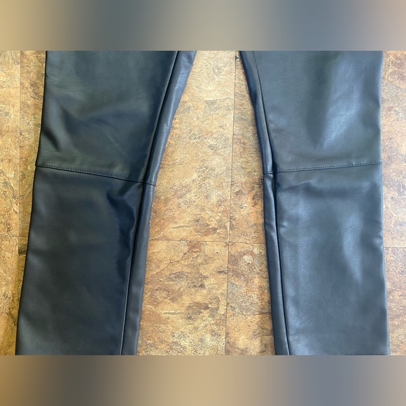 H&M faux leather pants - Picture 2 of 6
